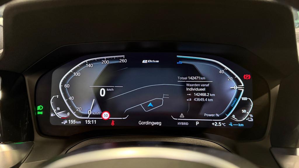 BMW 3-serie Touring 330e Business Edition Plus M Sport|Pano|, Auto's, Automaat, 1998 cc, Achterwielaandrijving, Gebruikt