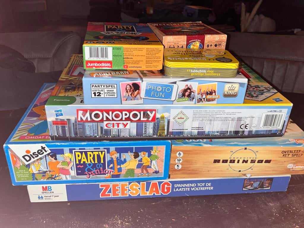 Grote Spellenset: 8 Complete Spellen (ook los verkrijgbaar), Drie of vier spelers, Ophalen, Zo goed als nieuw