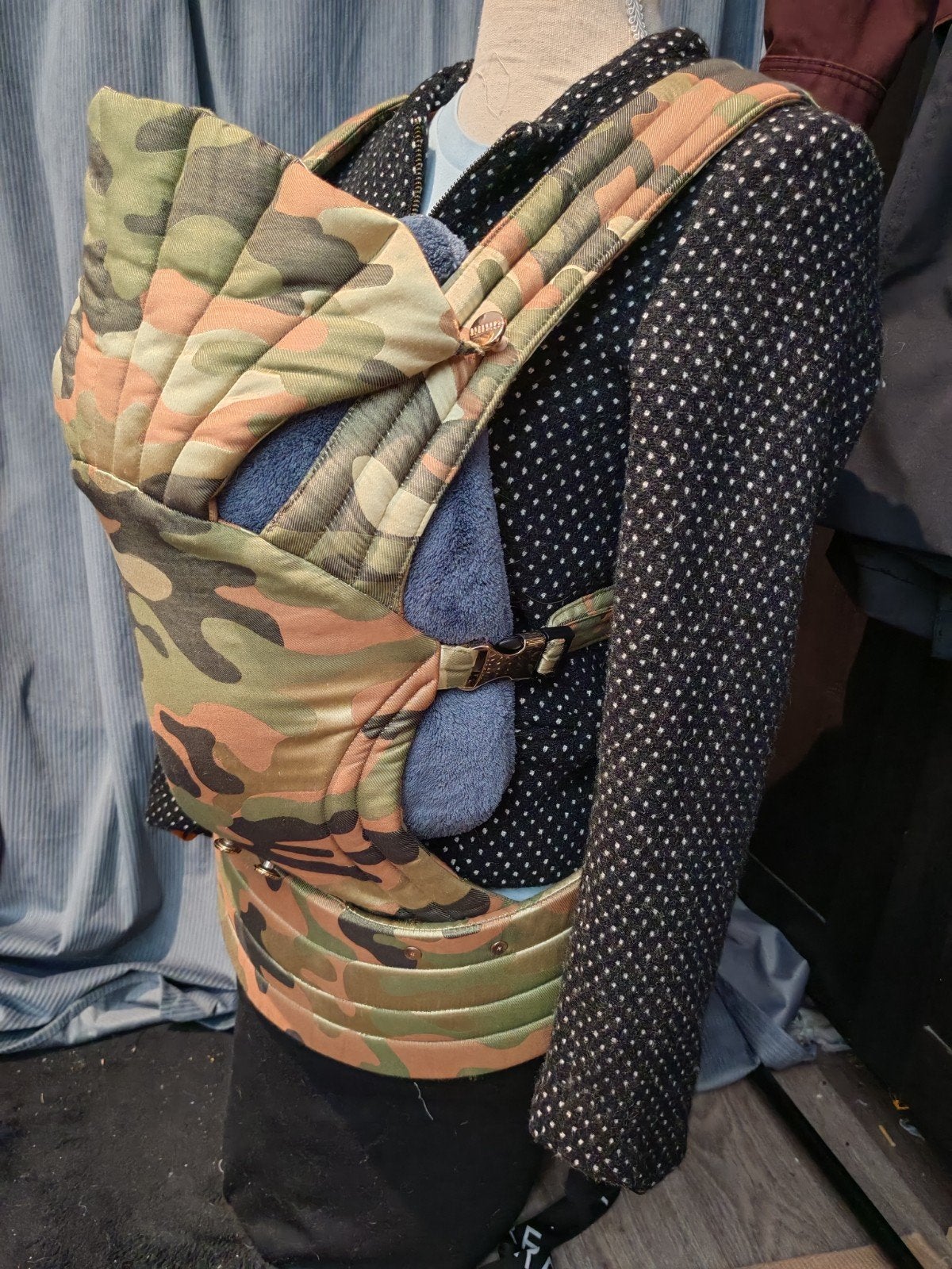 Luxe Uniin baby draagzak - Zijdeblend - Zo goed als nieuw, Ophalen of Verzenden, Zo goed als nieuw, Draagzak, Overige merken