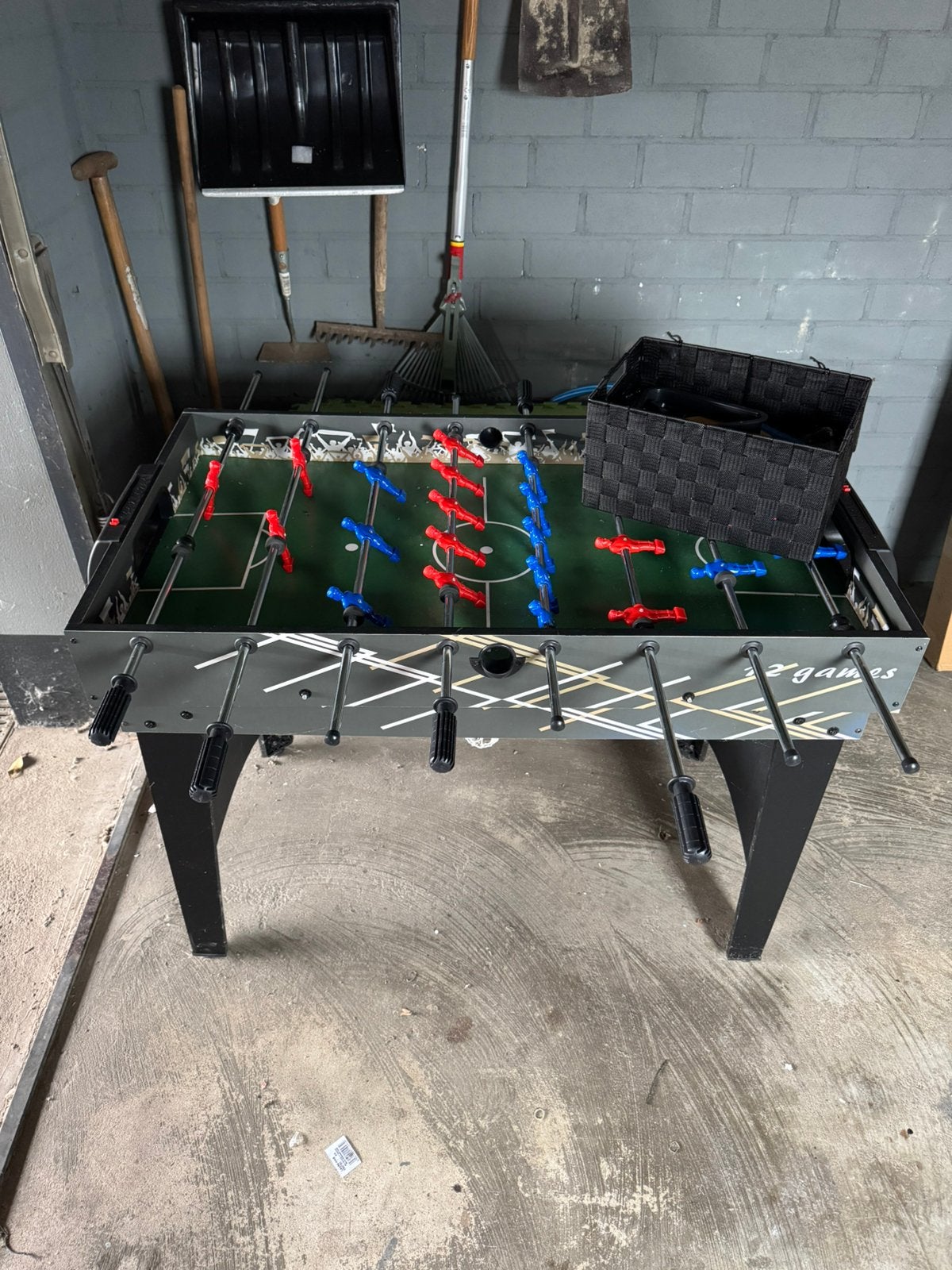 12 spellen tafel met o.a biljart voetbal en  airhockey, Ophalen, Zo goed als nieuw
