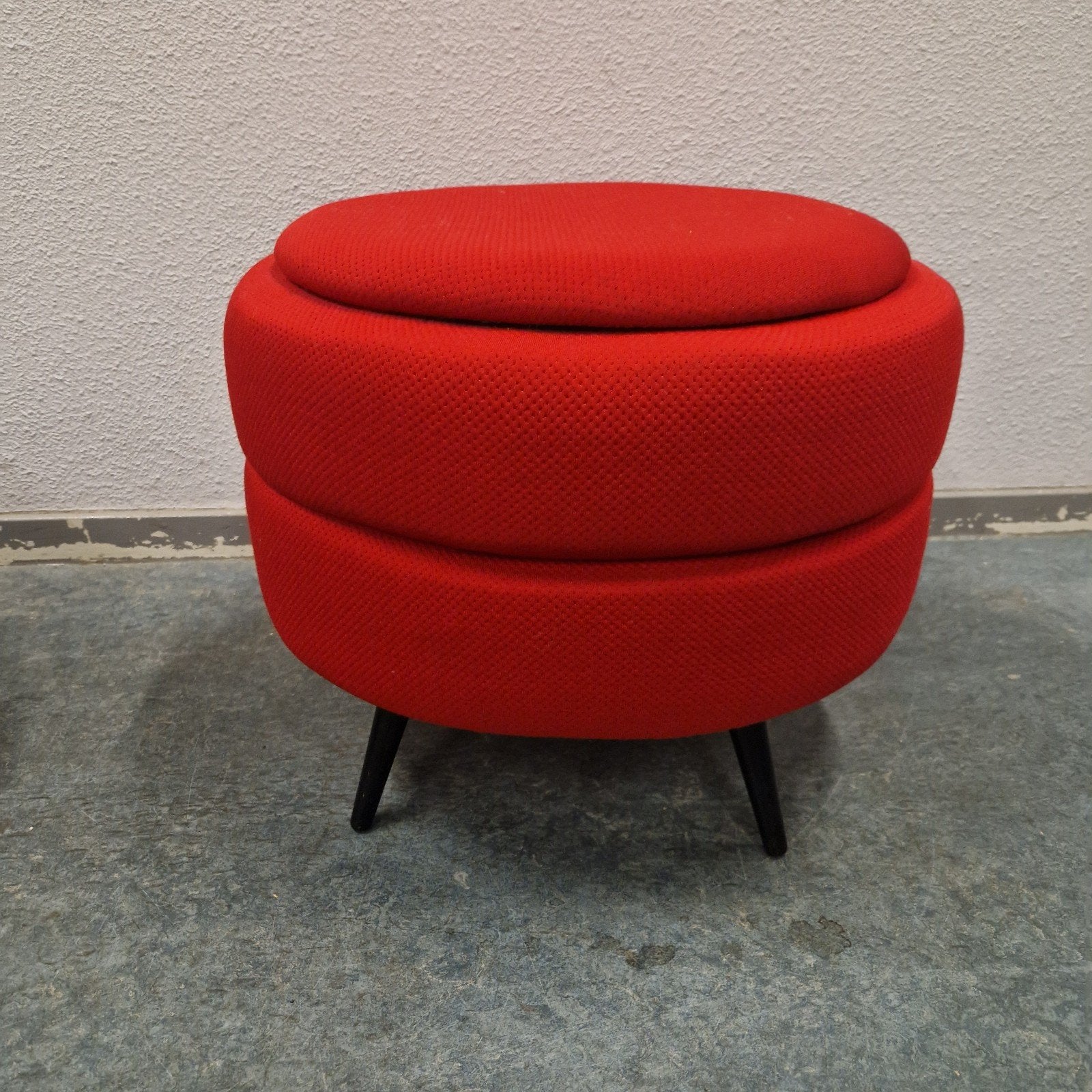 vintage poef opbergpoef jaren 50 voetenbank, Gebruikt, Aaldertgeertsstraat 43 Olst, Rond, Kolibri vintage