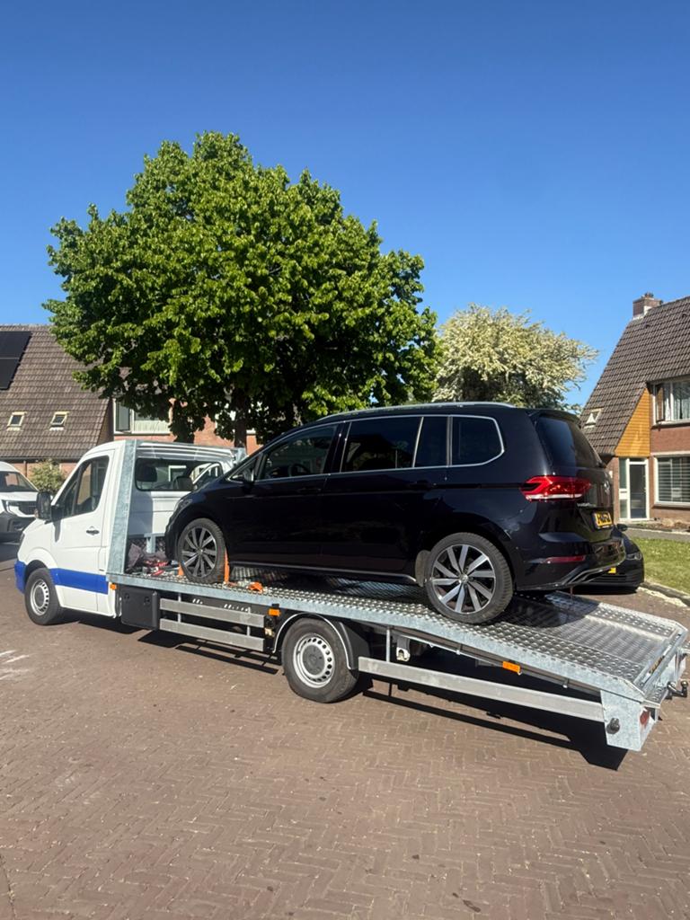 Oprijwagen Mercedes Sprinter TE HUUR verhuur auto ambulance, Met chauffeur, Verhuiswagen of Bestelauto