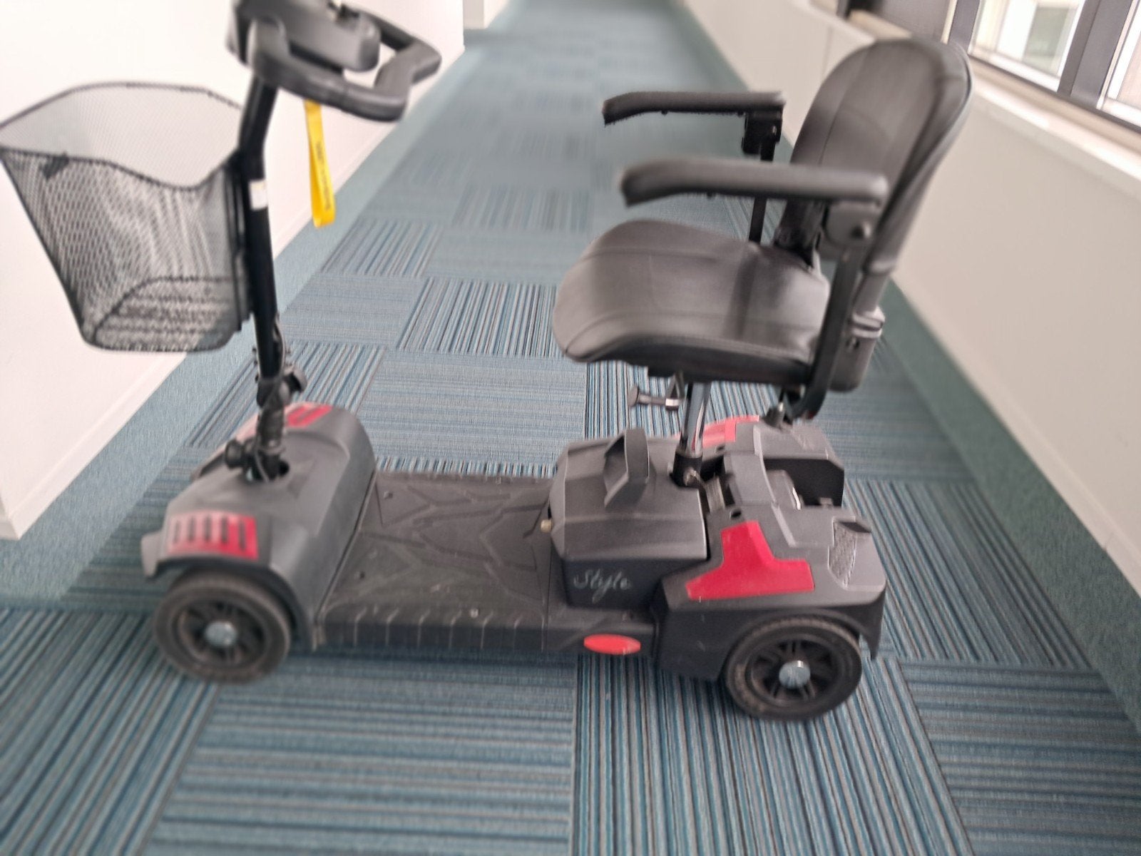 Inklapbare scoot mobil, Diversen, Brommobielen en Scootmobielen, Ophalen, 15 km of minder, Overige merken, 10 km/u of minder
