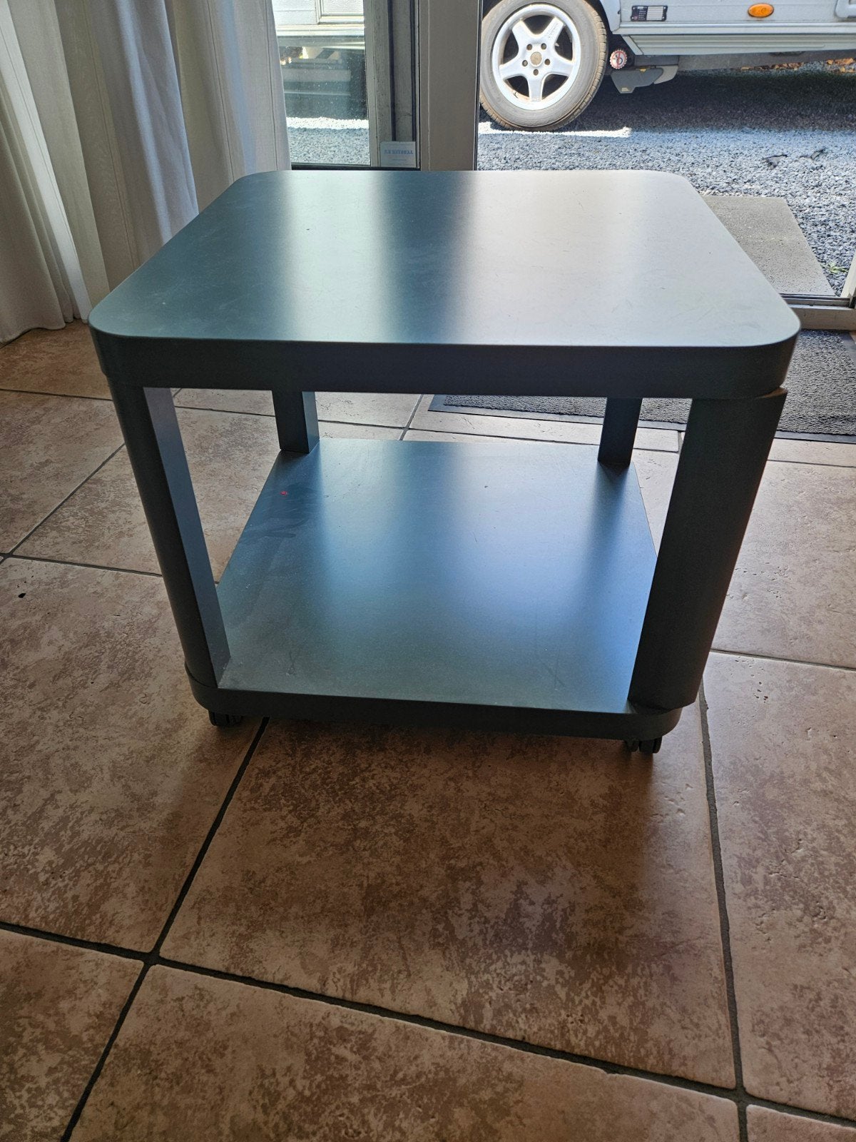 IKEA bijzettafel op wielen - H 45 cm L 50 cm D 50 cm, Gebruikt, Vierkant, Ophalen, 45 tot 60 cm