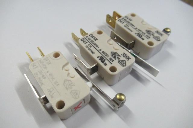 micro switch 324K ENEC . NEW, Hobby en Vrije tijd, Elektronica-componenten, Nieuw, Ophalen of Verzenden