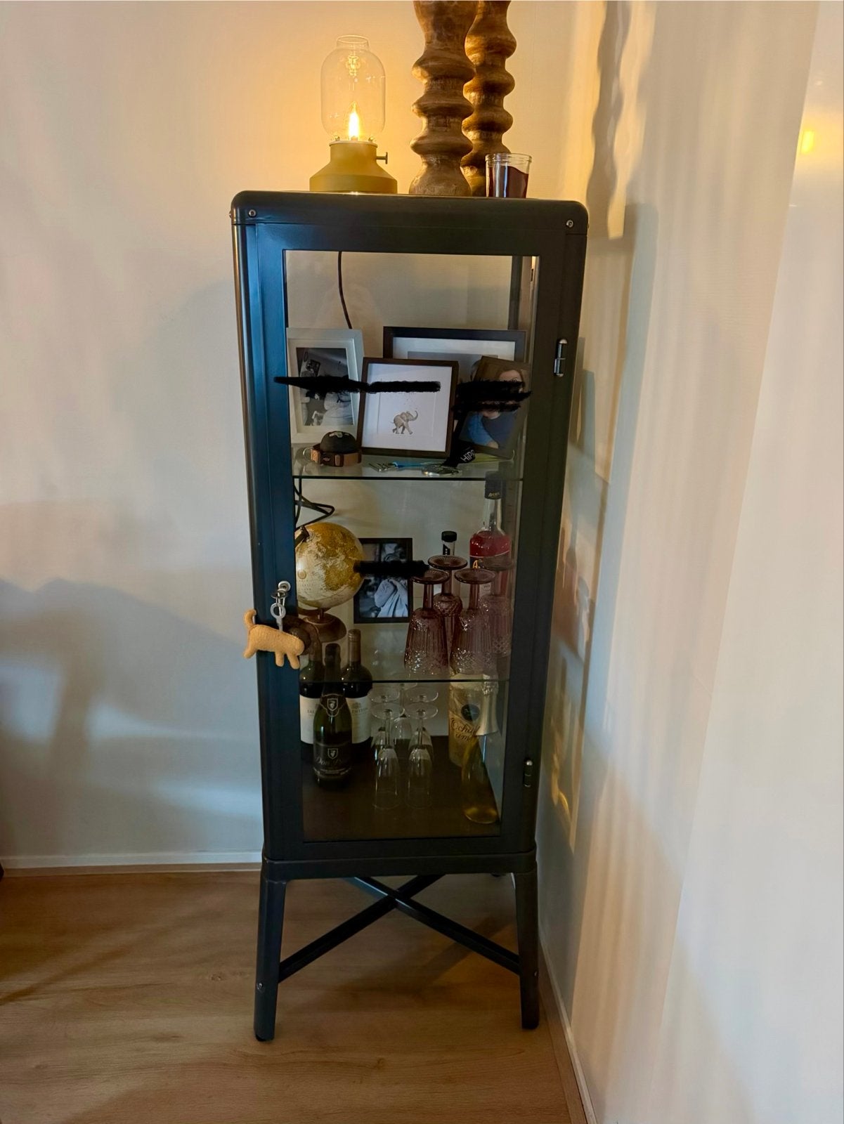 IKEA Fabrikör vitrinekast - Donkergrijs, Ophalen, Gebruikt, 50 tot 100 cm, Metaal