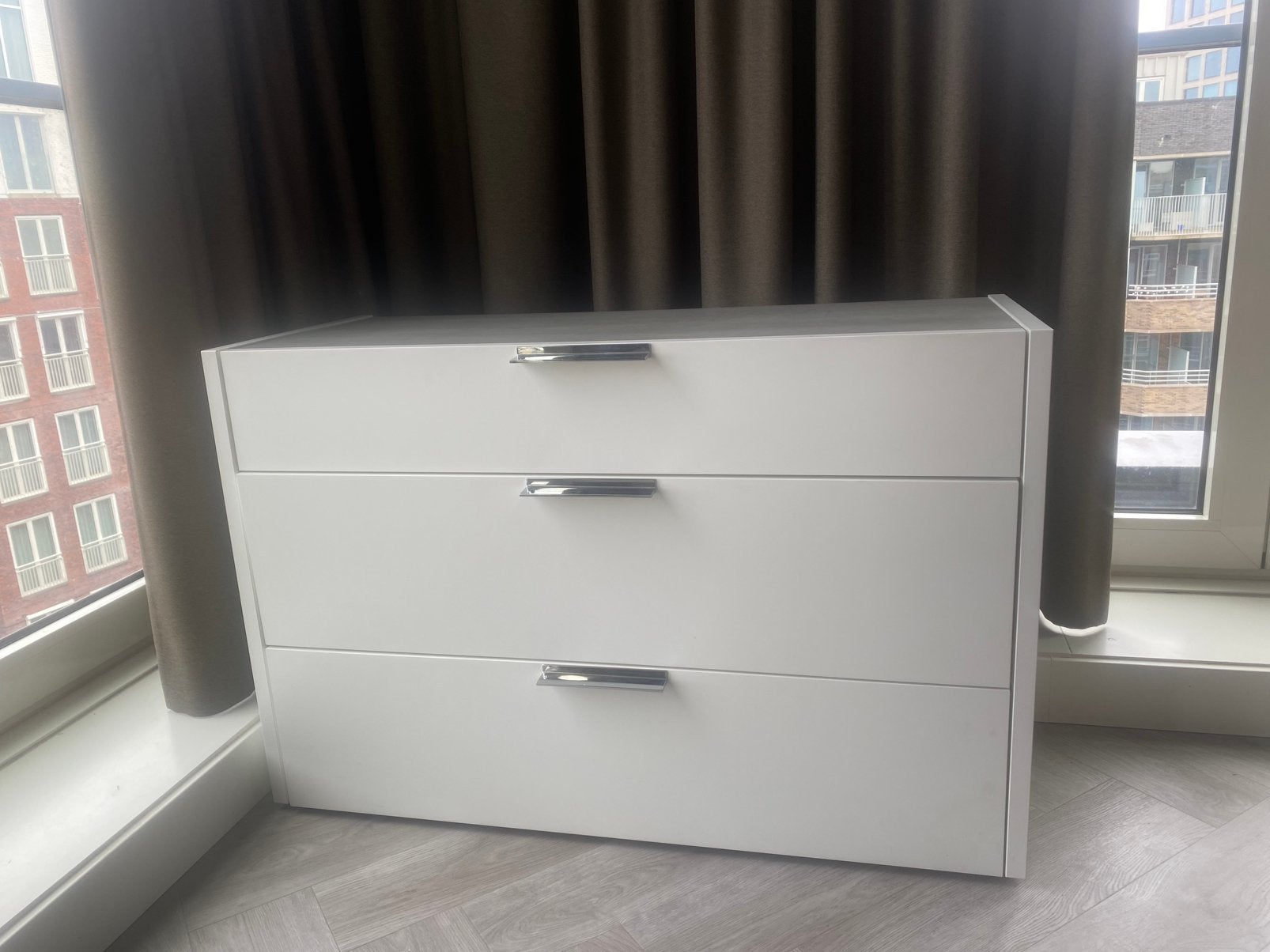 White and grey chest of drawers | good condition, Ophalen, Gebruikt, 100 tot 150 cm, 3 of 4 laden