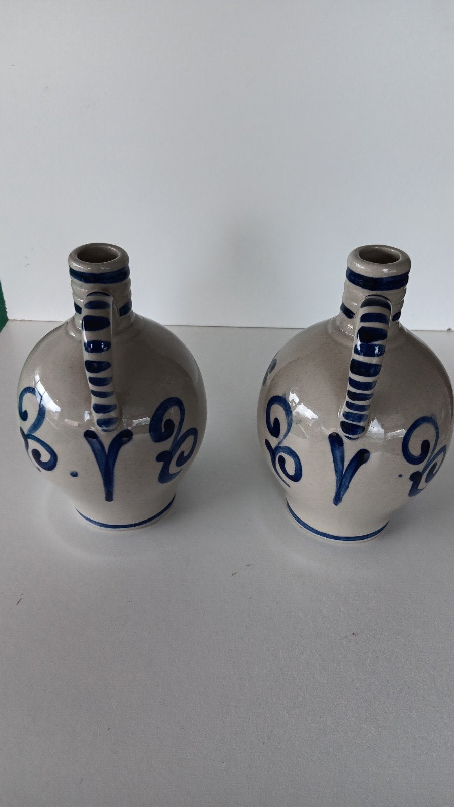 2 Nederlandse Sonnema kruikjes., Ophalen of Verzenden