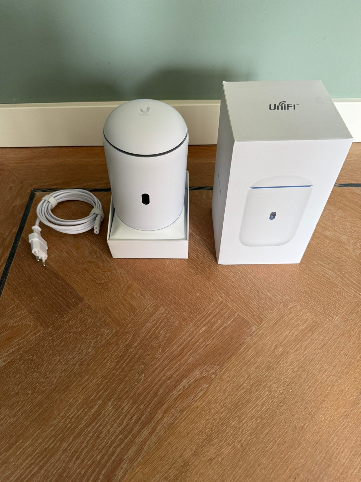 Unifi Dream Router (UDR) - Krachtige WiFi 6 Router, Computers en Software, Ophalen of Verzenden, Zo goed als nieuw, Router