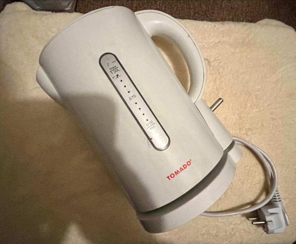 Tomado waterkoker, Witgoed en Apparatuur, Waterkokers, 1 tot 2 liter, Ophalen of Verzenden, Zo goed als nieuw
