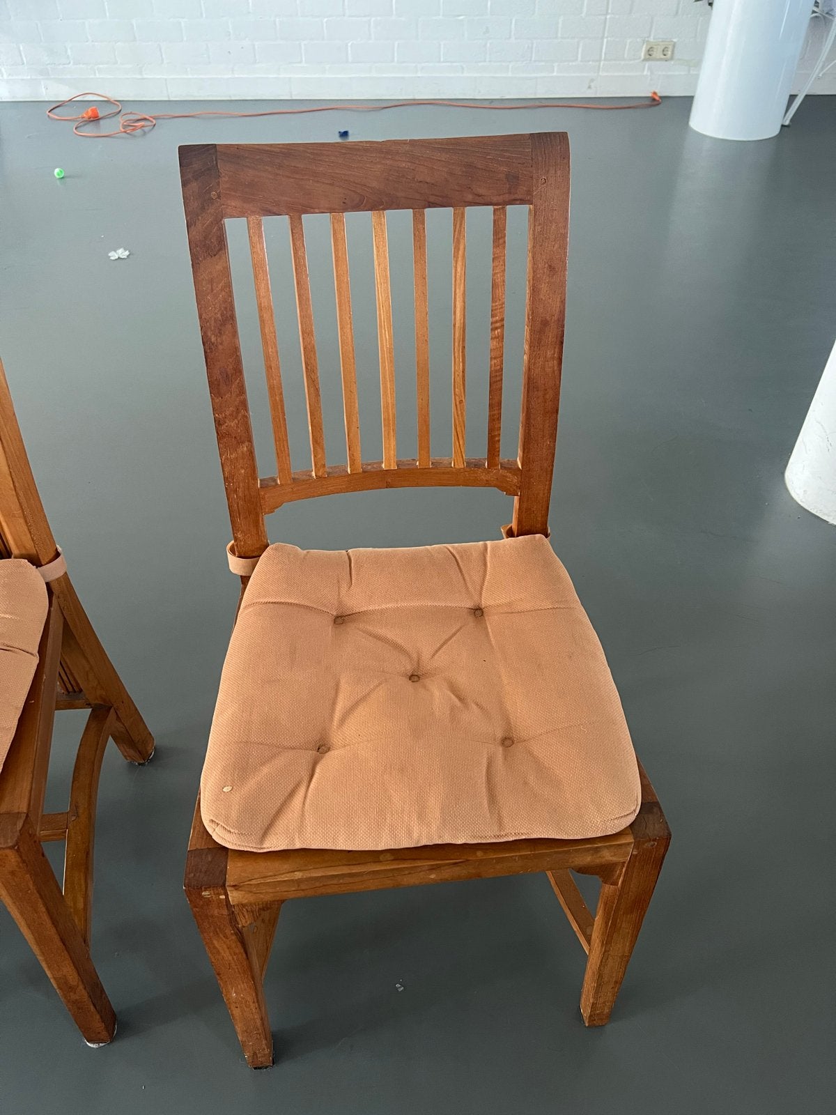 40 Teak houten stoelen met kussens, Huis en Inrichting, Gebruikt, Bruin, Ophalen of Verzenden, Vijf, Zes of meer stoelen