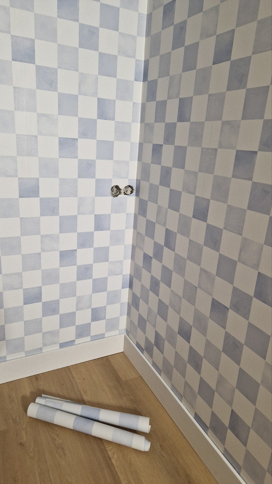 Geblokt behang blauw, Huis en Inrichting, Stoffering | Behang, Ophalen of Verzenden, Blauw