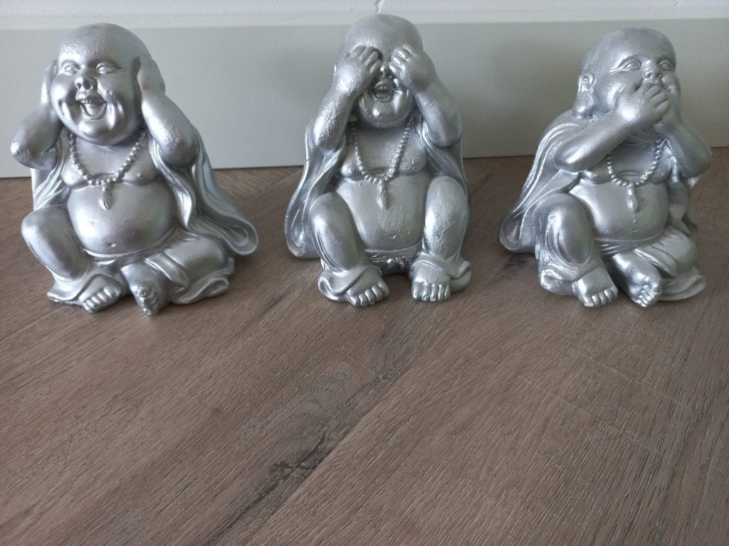 Set van 3 Zilveren Happy Boeddha's – Horen, Zien en Zwijgen, Huis en Inrichting, Woonaccessoires | Boeddhabeelden, Ophalen of Verzenden