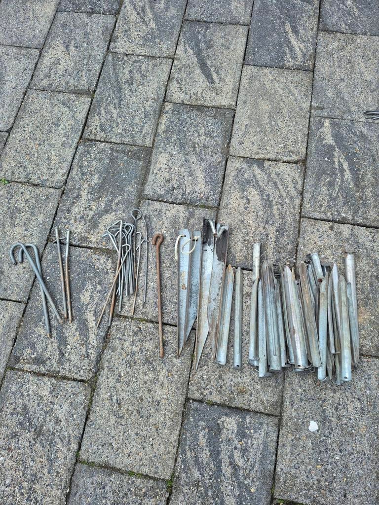 Diverse partij tentharingen en grondpennen, Verzenden, Gebruikt