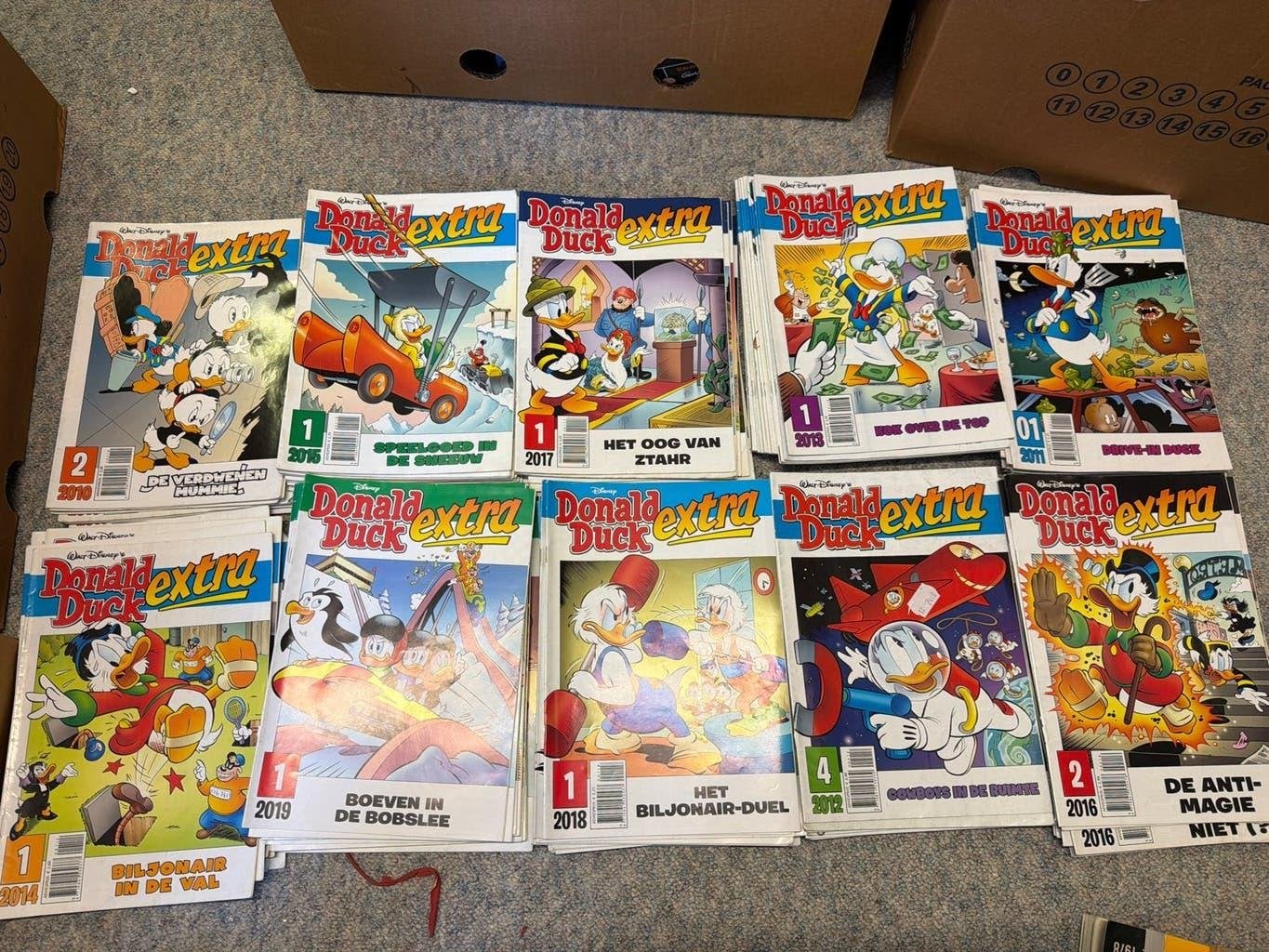 Donald Duck Extra - Diverse jaargangen en nummers, Meerdere stripboeken, Ophalen of Verzenden, Gelezen
