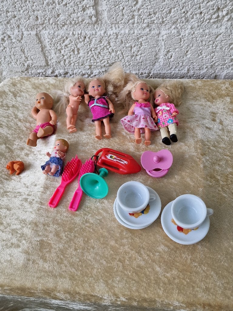 Vintage Simba & Mattel Mini Poppen Lot + Accessoires, Ophalen of Verzenden, Zo goed als nieuw, Pop