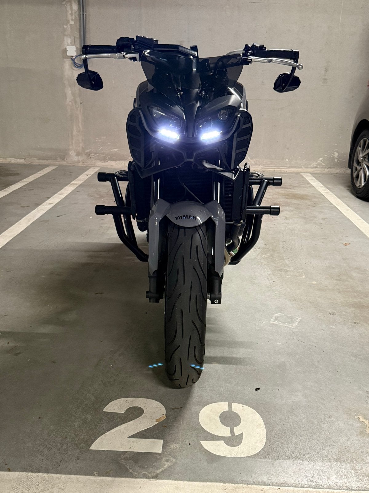 Yamaha MT-09 NIGHT FLUO. Quickshifter_ ABS_ tweede generatie, Motoren, Motoren | Yamaha, Motorrijbewijs A, 3 cilinders, Particulier