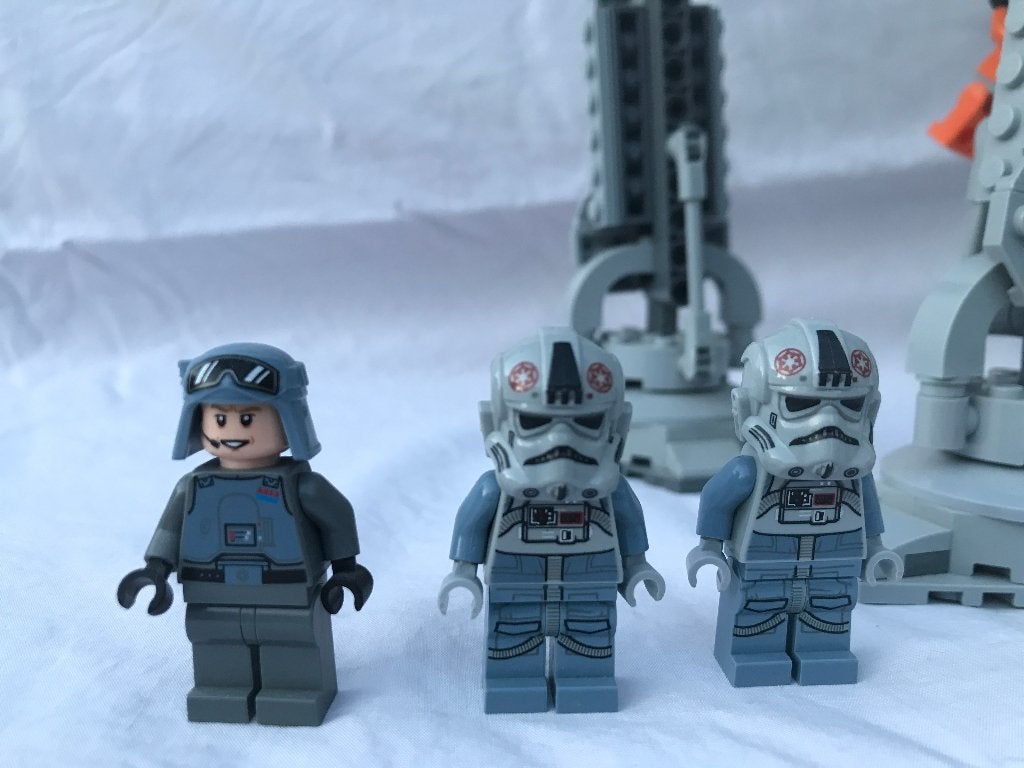 Foto 6 van LEGO star wars 75288 ZEER GOEDE STAAT