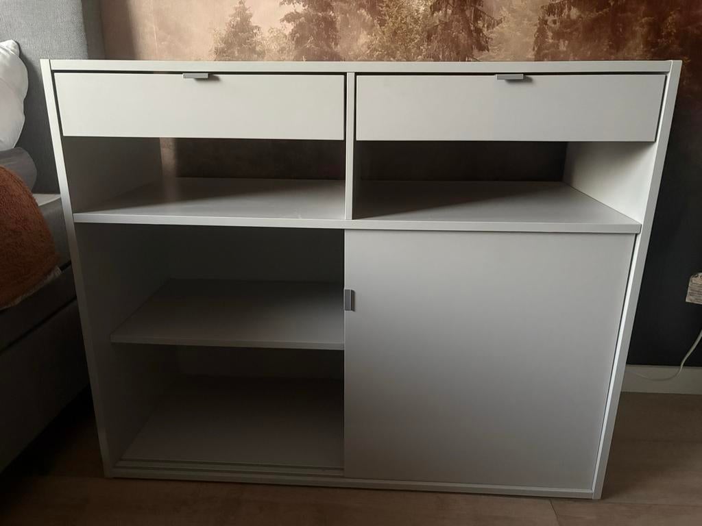 Lichtgrijze buffetkast met lades en schuifdeur, Huis en Inrichting, Ophalen, 50 tot 100 cm, Zo goed als nieuw, Minder dan 100 cm