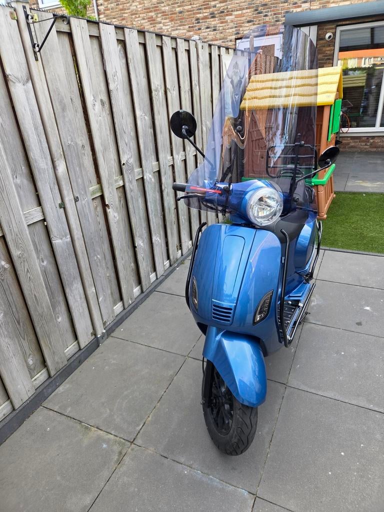 Tekoop zo goed als nieuwe AGM VX50, Zo goed als nieuw, Benzine, Ophalen, Overige merken