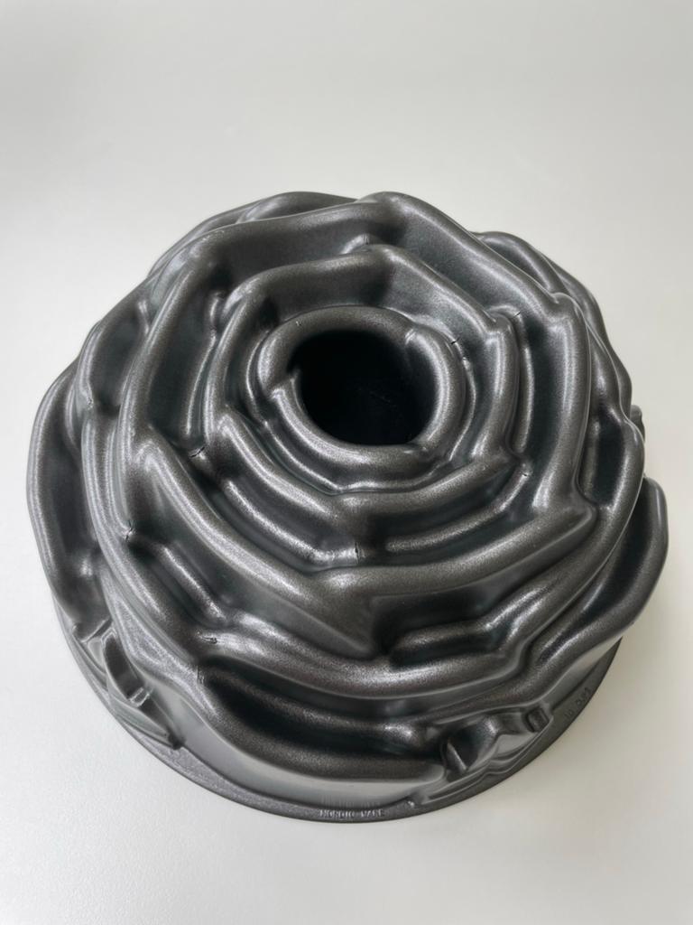 Nordic Ware bakvorm 'De Roos' - 10 cups, Ophalen of Verzenden, Gebruikt, Taarten, Bakvorm