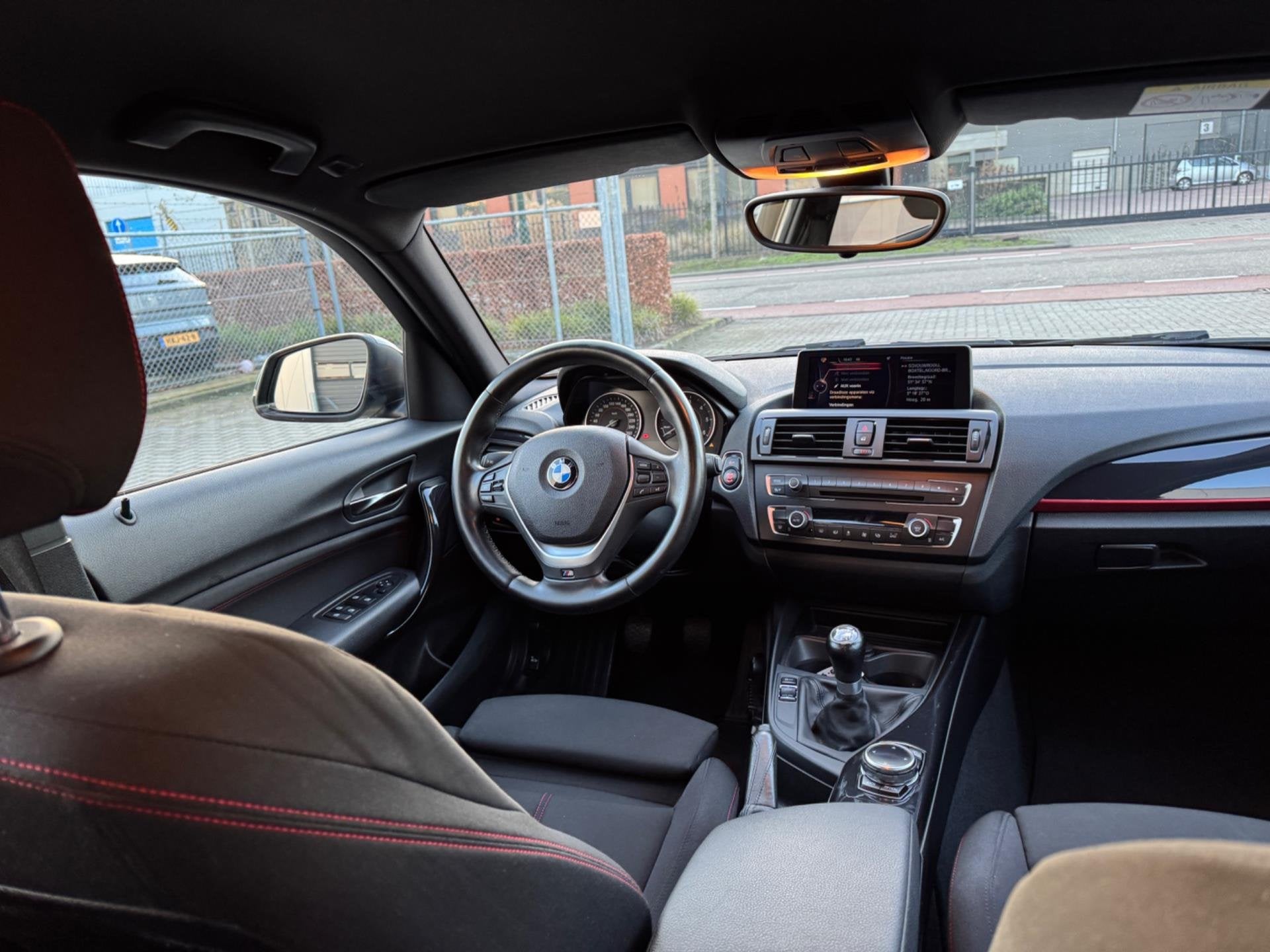 BMW 1-serie 116d EDE Executive, Auto's, BMW, Achterwielaandrijving, Gebruikt, 1295 kg, 4 cilinders