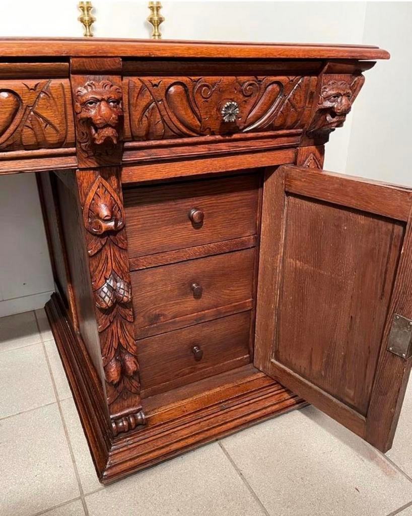 Antiek eiken bureau met zwart inleg snijwerk  Maat 160x80 cm, Antiek en Kunst, Ophalen