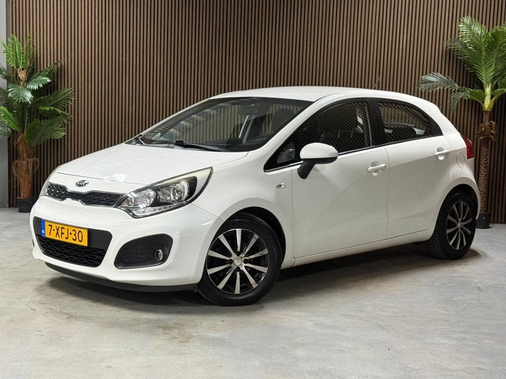 Kia Rio 1.2 CVVT BusinessL. (bj 2014), Wit, Bedrijf, Handgeschakeld, Rio