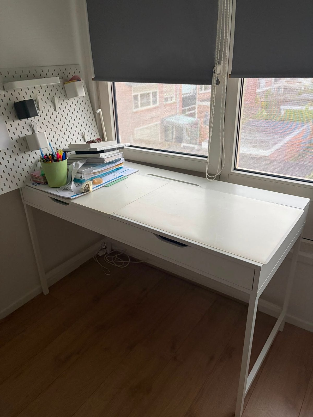 IKEA Bureau 132x60 cm met lades, Ophalen, Met lades, Gebruikt, IKEA