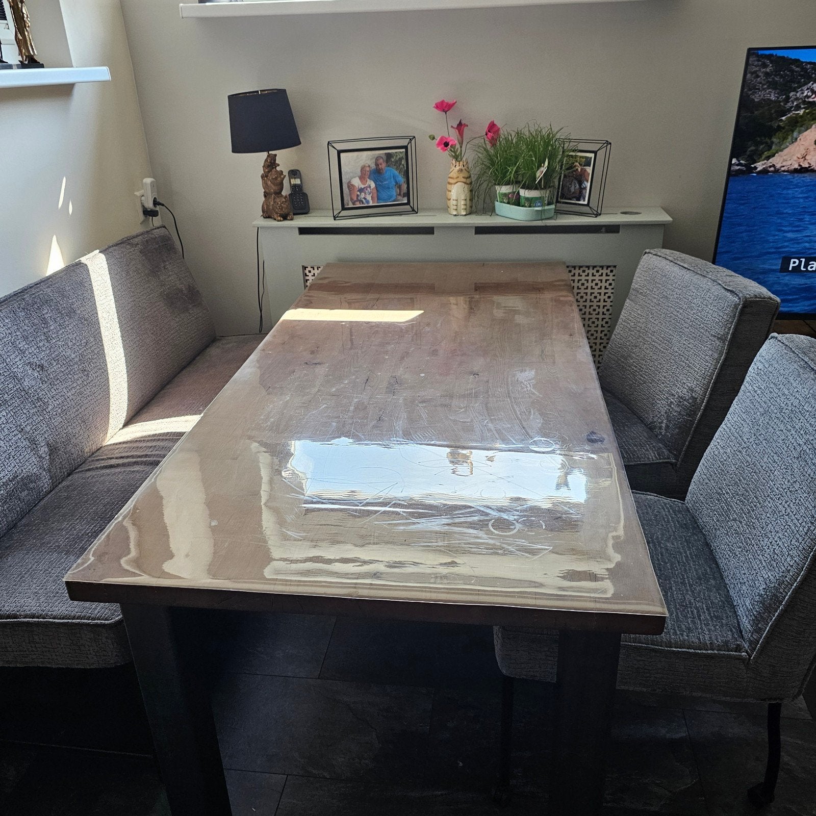 Eettafel Zoeterwoude met 2 stoelen en bankje, Ophalen
