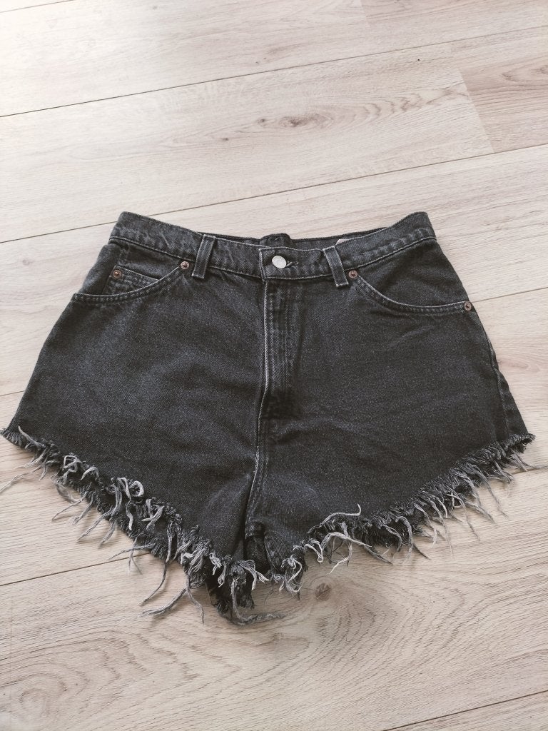 Vintage Levi’s Orange Tab Shorts, USA (1995) – Maat 12 / M, Zwart, Ophalen of Verzenden, W30 - W32 (confectie 38/40), Gedragen