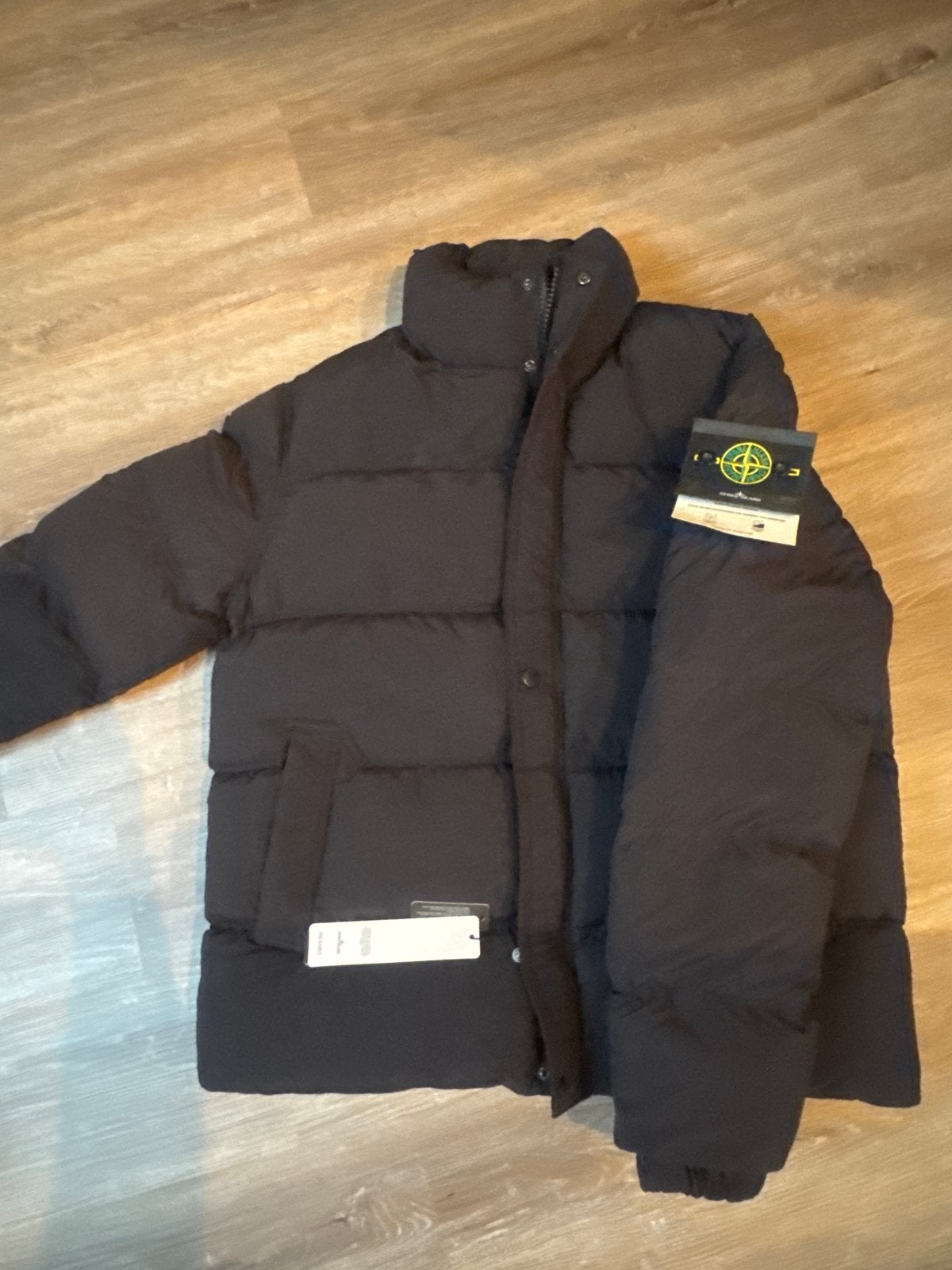 Stone Island Puffer Jas Zwart - Nieuw met labels, Kleding | Heren, Ophalen of Verzenden, Nieuw, Maat 48/50 (M), Zwart