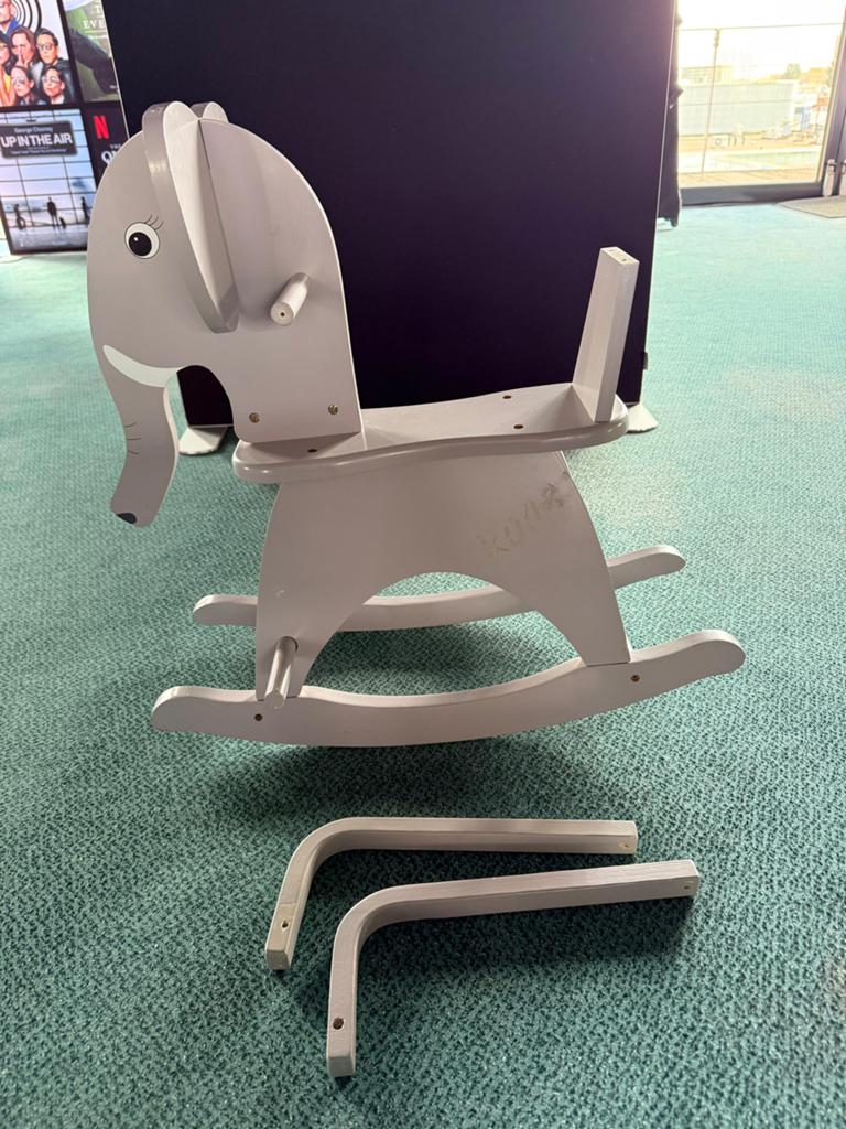 Schommelolifant (babyproof), Ophalen of Verzenden, Zo goed als nieuw