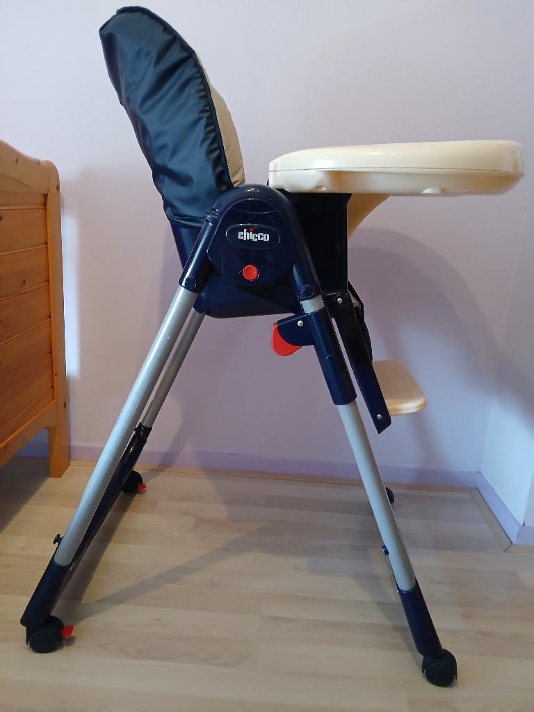 Kinderstoel Chicco, Kinderen en Baby's, Kinderstoelen, Ophalen, Gebruikt, Inklapstoel, Afneembaar eetblad
