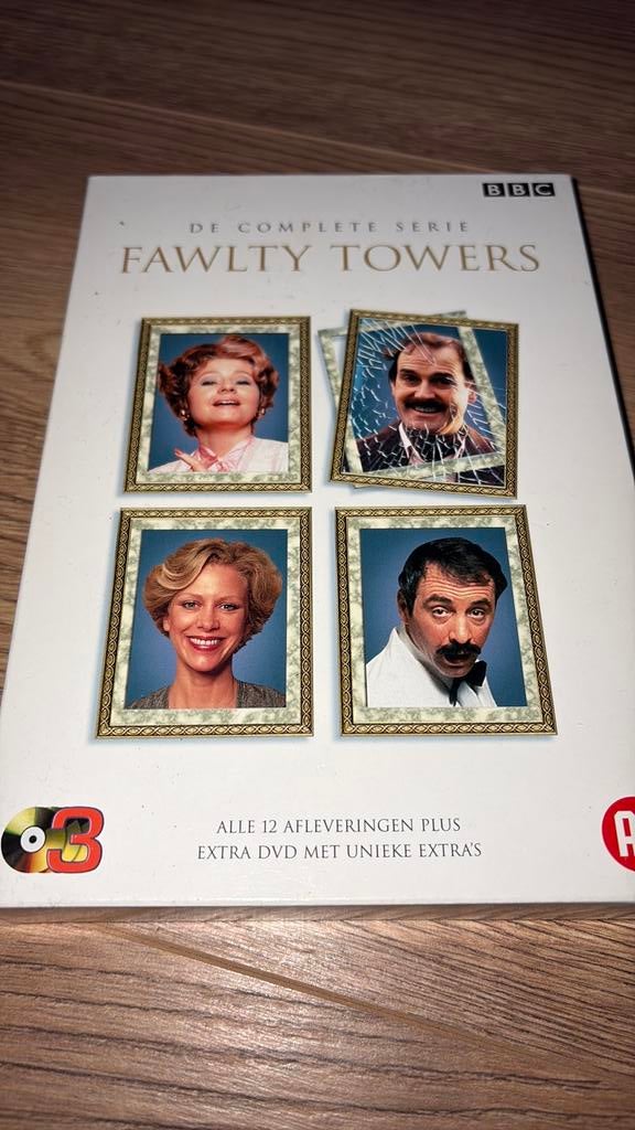 Fawlty Towers: De Complete Serie met alle 12 afleveringen., Vanaf 12 jaar, Ophalen of Verzenden, Zo goed als nieuw, Actie en Avontuur