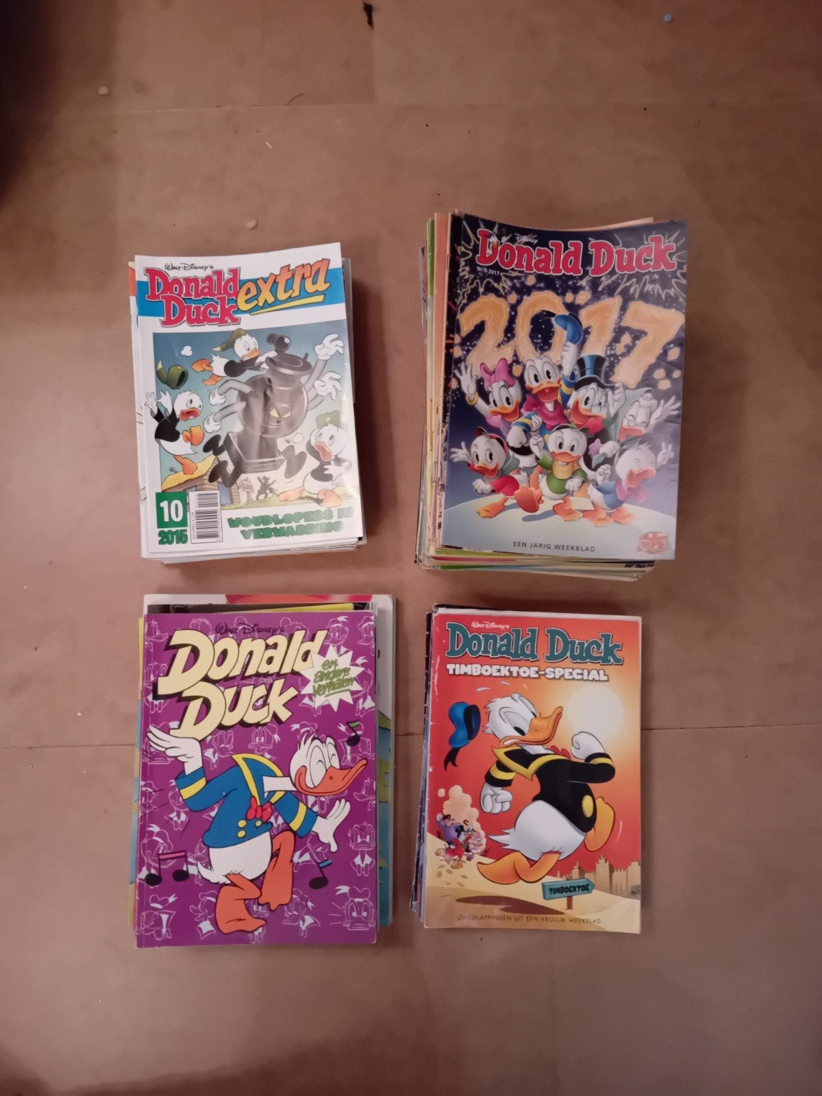 Donald Duck tijdschrift / Extra / Special, Boeken, Meerdere comics, Ophalen, Gelezen
