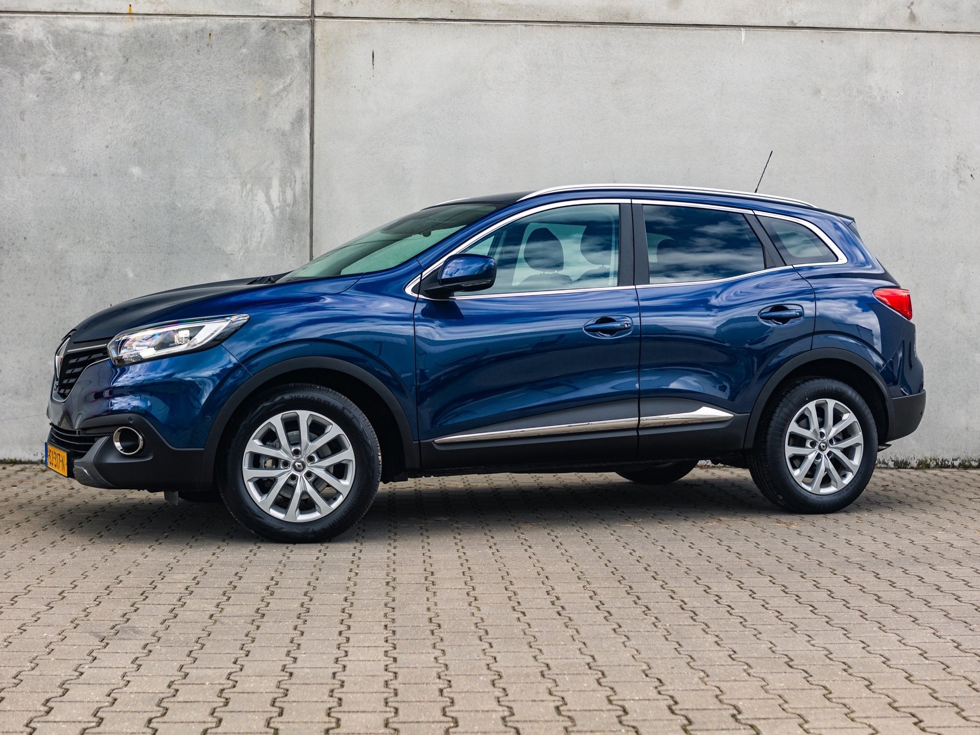 Renault Kadjar 1.2 TCe Intens | Automaat | Keyless | Navi, Kadjar, Gebruikt, 4 cilinders, Blauw