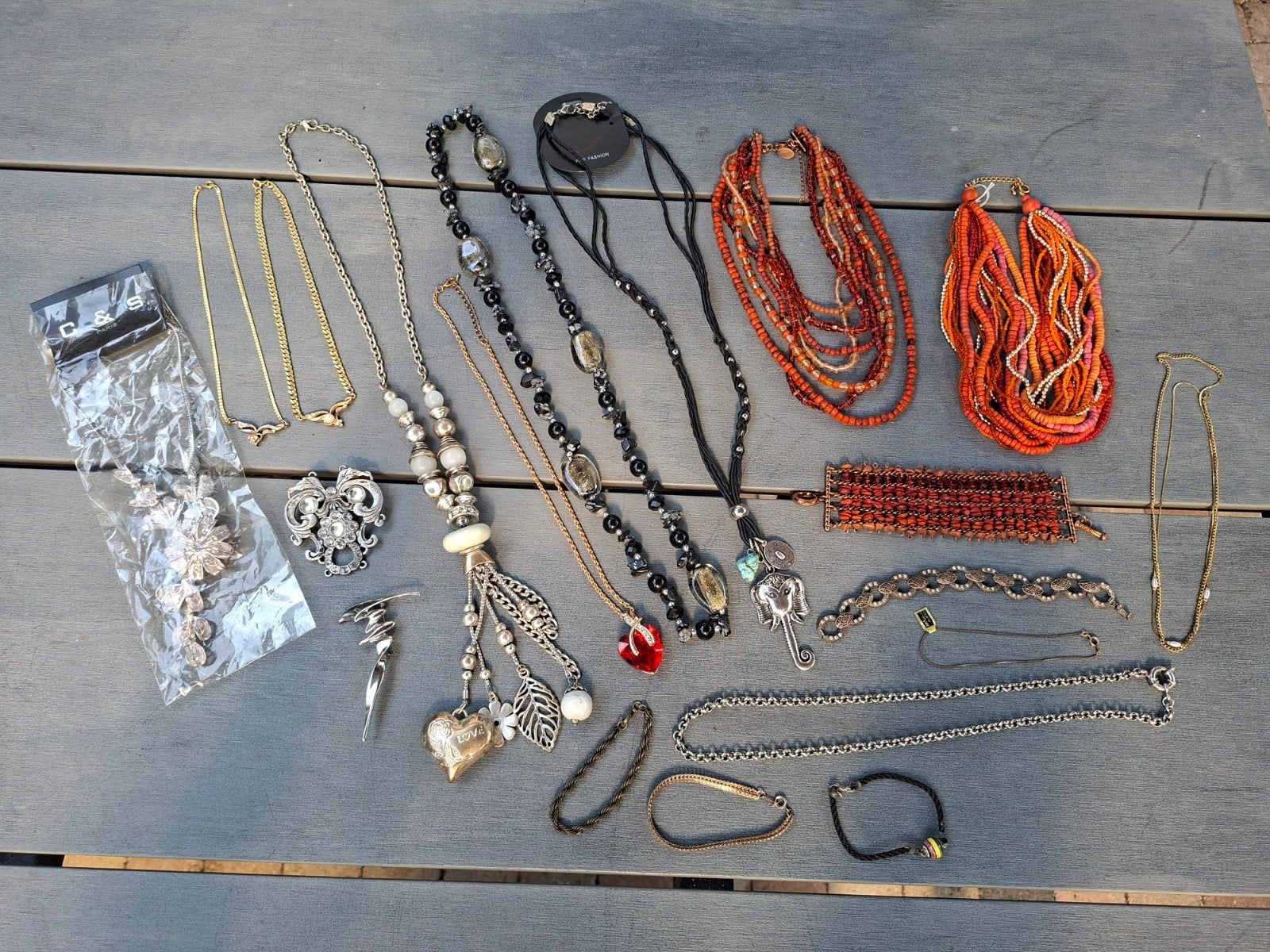 Restpartij nieuwe en zo goed als nieuwe sieraden, Sieraden, Tassen en Uiterlijk, Kettingen, Overige materialen, Nieuw, Ophalen of Verzenden