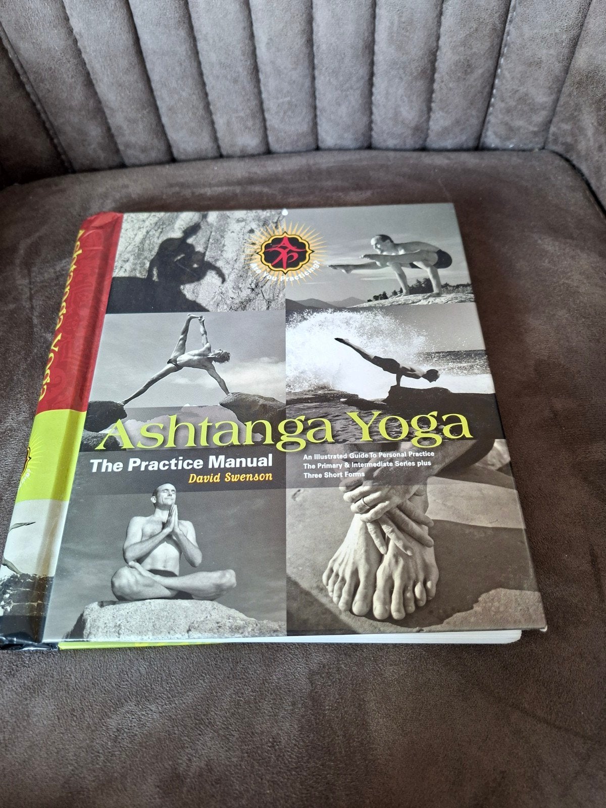 Ashtanga Yoga: The Practice Manual - David Swenson, Boeken, Ophalen of Verzenden, Zo goed als nieuw, Instructieboek, Meditatie of Yoga