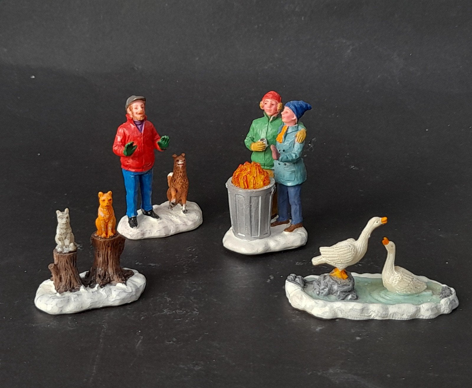 lemax kerst figuren f46 kerstdorp kersthuisjes, Verzenden