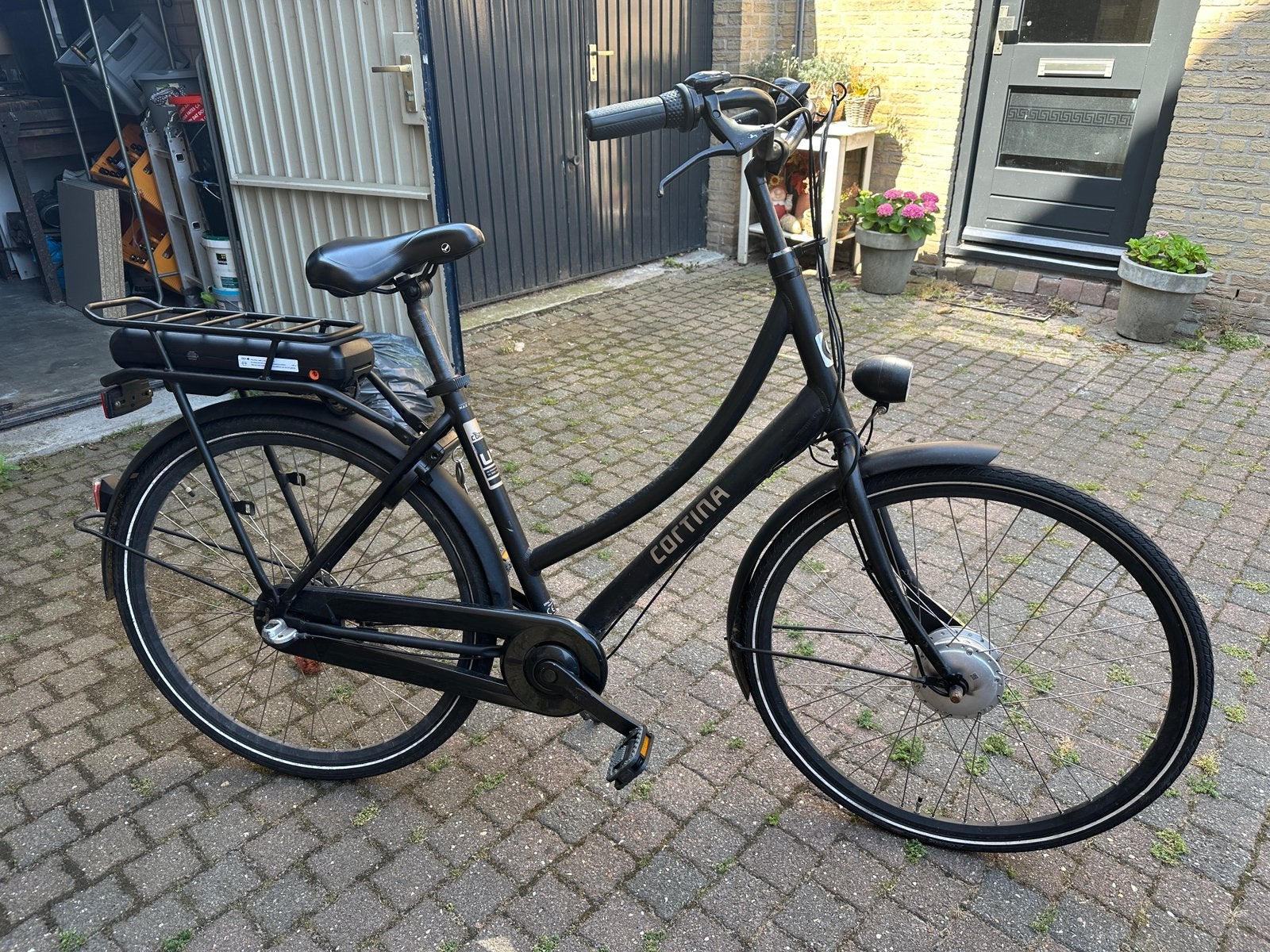 Mooie elektrische Cortina, 56 cm of meer, Ophalen, Zo goed als nieuw, Versnellingen