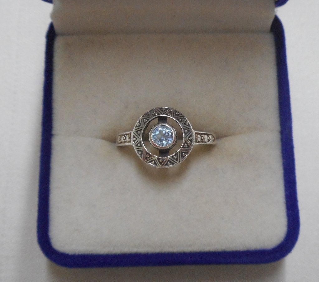 Zilveren Art Deco ring met blauwe steen nr.777, Verzenden, Zilver, Ring, Met edelsteen