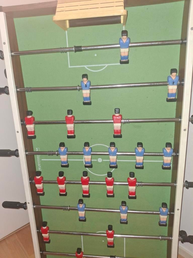 Voetbaltafel te koop!!, Kinderen en Baby's, Speelgoed | Voetbaltafels, Ophalen, Gebruikt