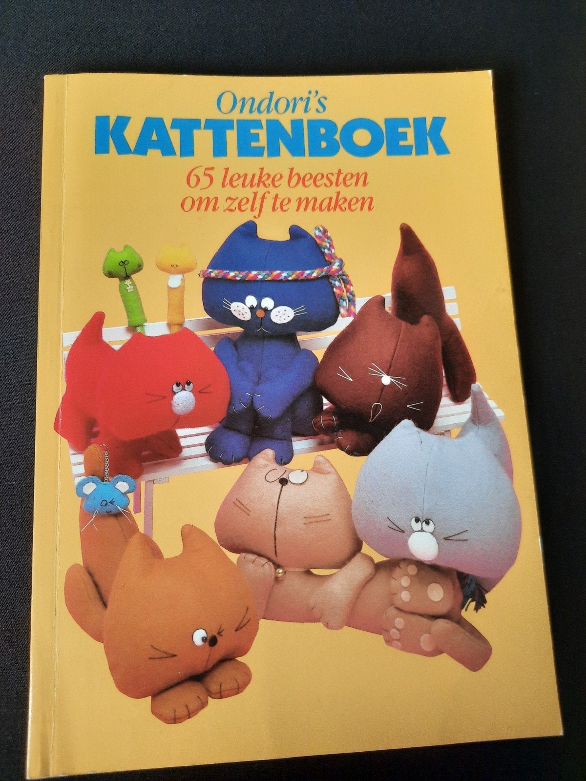 Ondori's kattenboek, Boeken, Ophalen of Verzenden, Borduren en Naaien
