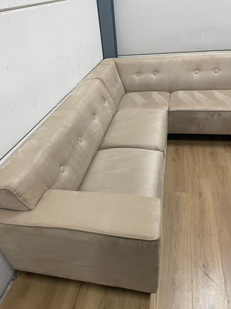 Mooie luxe suede creme beige hoekbank - GEREINIGD!!!, Huis en Inrichting, Banken | Bankstellen, Ophalen, 250 tot 300 cm, Luxe