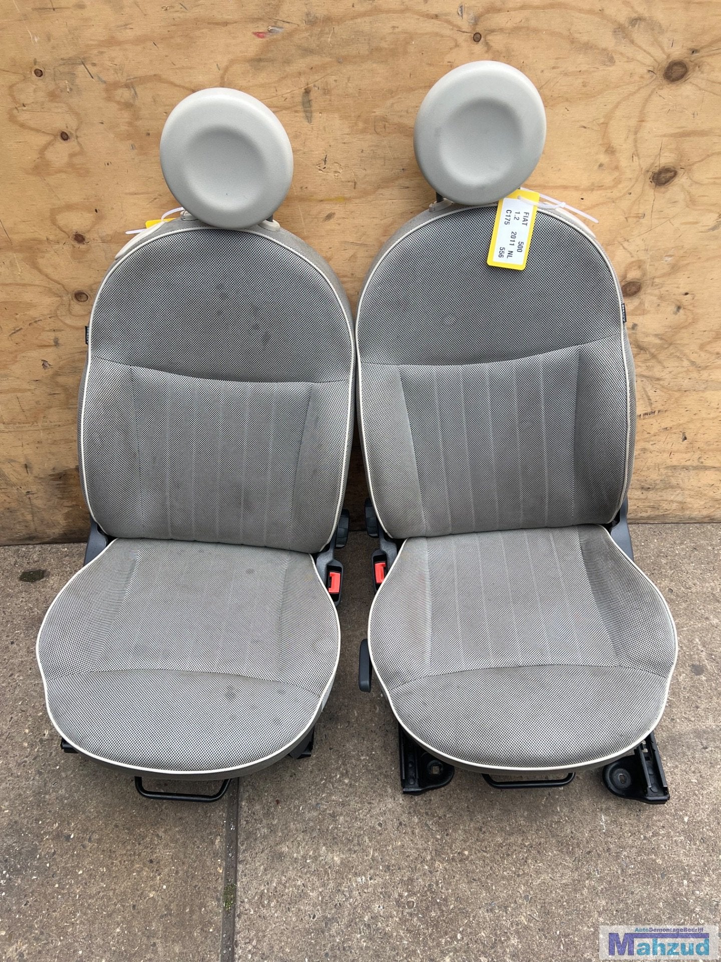 FIAT 500 GRIJS WIT Interieur stoel bank 2007-, Gebruikt, Stellantis Europe S.p.A., Ophalen of Verzenden, Info@stellantis.com