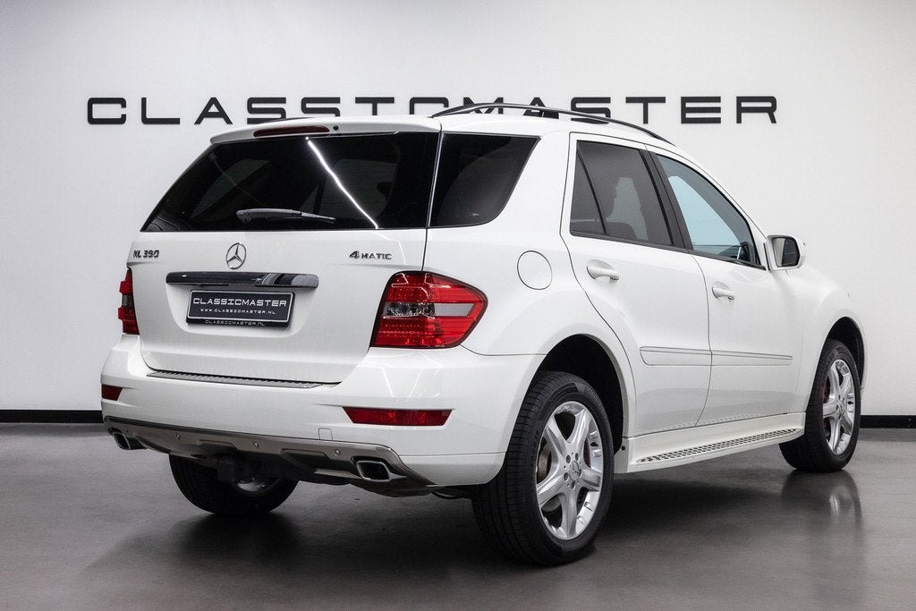 Mercedes-Benz M-Klasse 350 Fiscale waarde € 8.000,-, Auto's, Mercedes-Benz, Automaat, Gebruikt, Beige, Wit