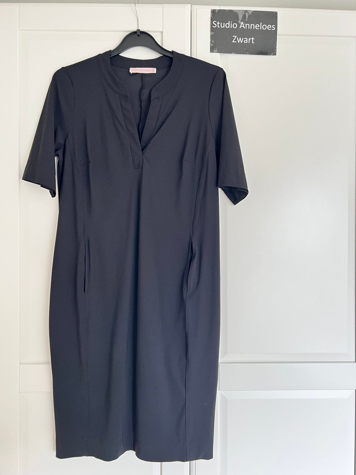 Studio anneloes simplicity jurk S zwart travelstof, Zwart, Ophalen of Verzenden, Zo goed als nieuw, X