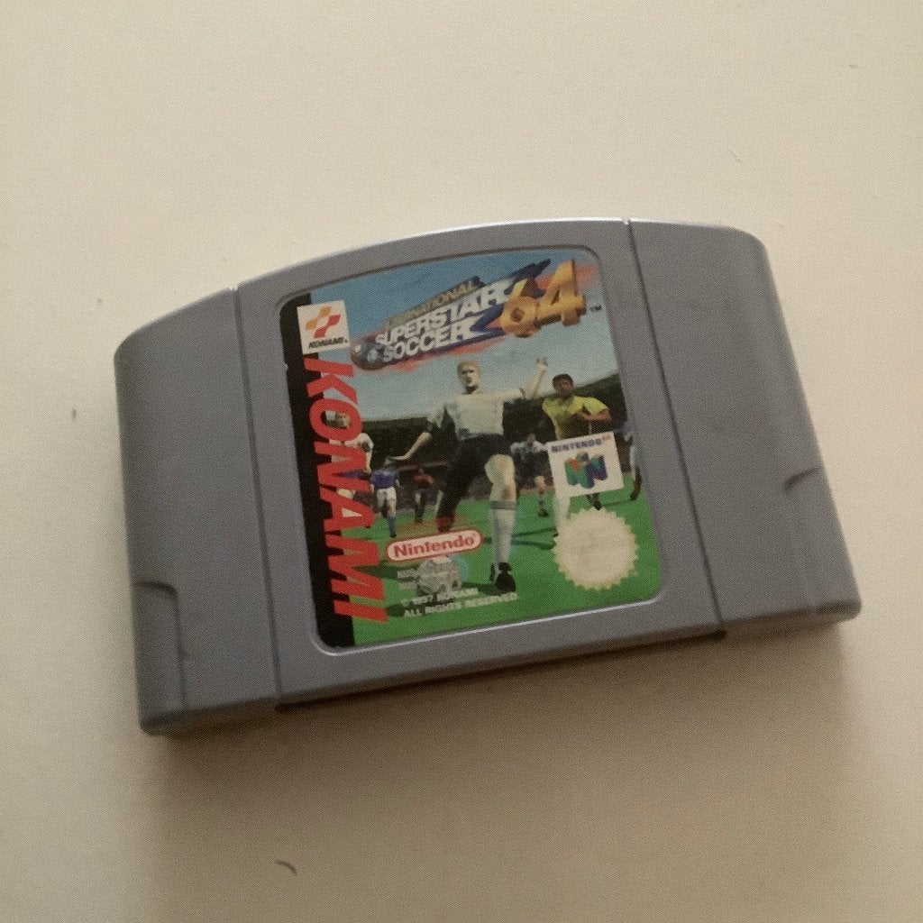 International Superstar Soccer voor de Nintendo 64, Ophalen of Verzenden, Zo goed als nieuw, Sport, 3 spelers of meer