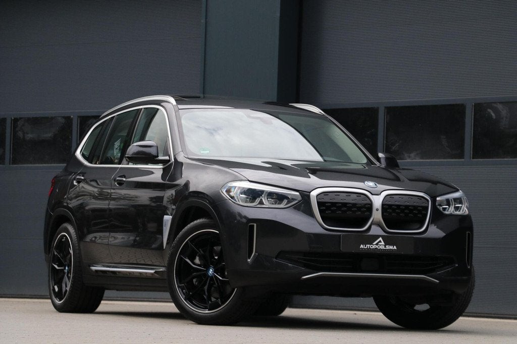 BMW iX3 High Executive 80 kWh Panodak 360view 3D AdaptiveCru, Auto's, BMW, Automaat, Achterwielaandrijving, Gebruikt, 750 kg
